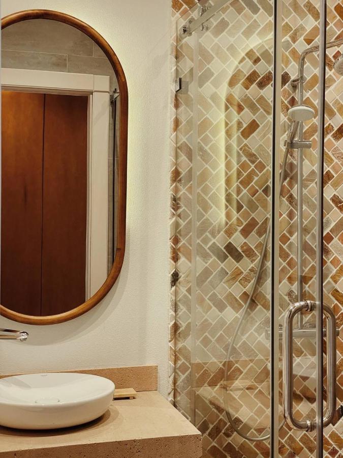 Pana Boutique Hotel Shymkent Luaran gambar